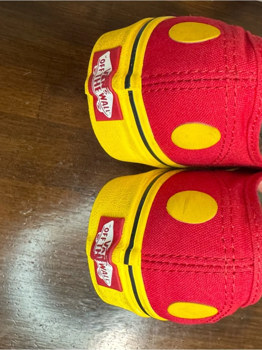VANS x Disney 90th Anniversary Mickey Mouse Red Yellow Authentic M 4.5 W 6.0